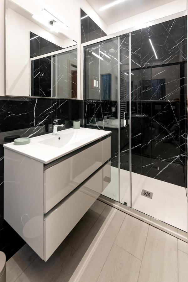 Obsidian -Centro- Wifi + Free Parking Apartman Ravenna Kültér fotó